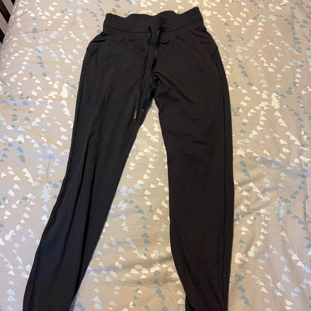 Lululemon ready to rulu jogger 4
